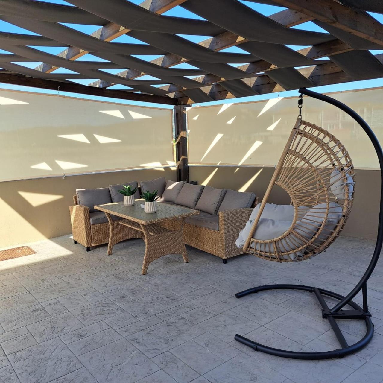 La Casa De Zante Apartment ลากานาส ภายนอก รูปภาพ